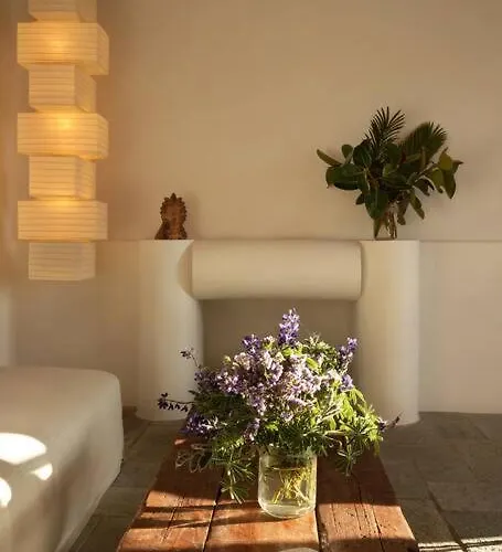 ヴィラ With Pool, Garden And View ナウサ