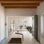 别墅 With Pool, Garden And View *