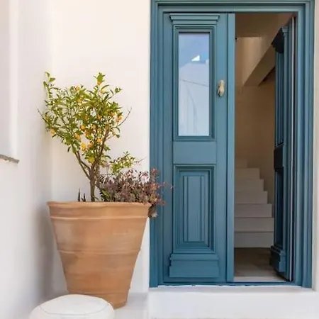 With Pool, Garden And View * Naousa (Paros)