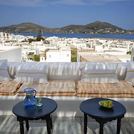 With Pool, Garden And View Naousa (Paros)