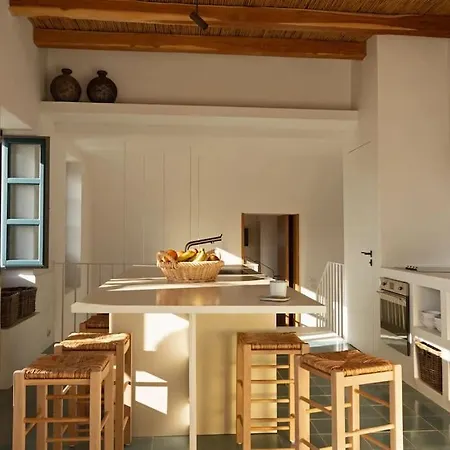 Villa With Pool, Garden And View Naousa (Paros)