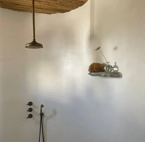 With Pool, Garden And View Βίλα Νάουσα