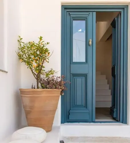 With Pool, Garden And View * Νάουσα