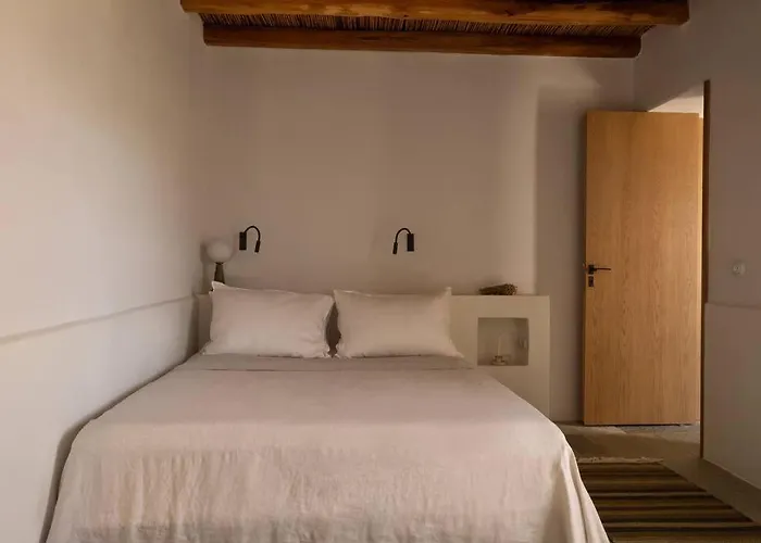 With Pool, Garden And View * ناوسا