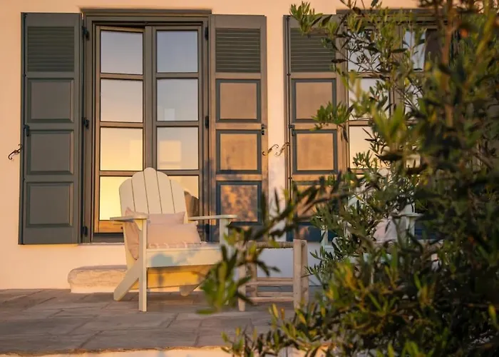 فيلة With Pool, Garden And View